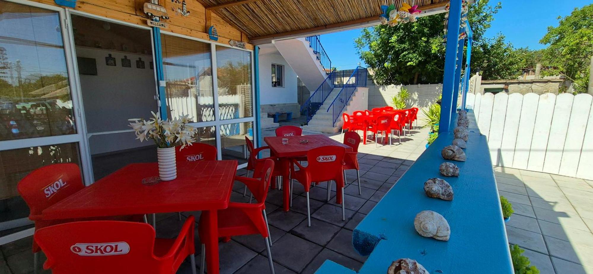 Hotel Casa Epat Două Mai Esterno foto