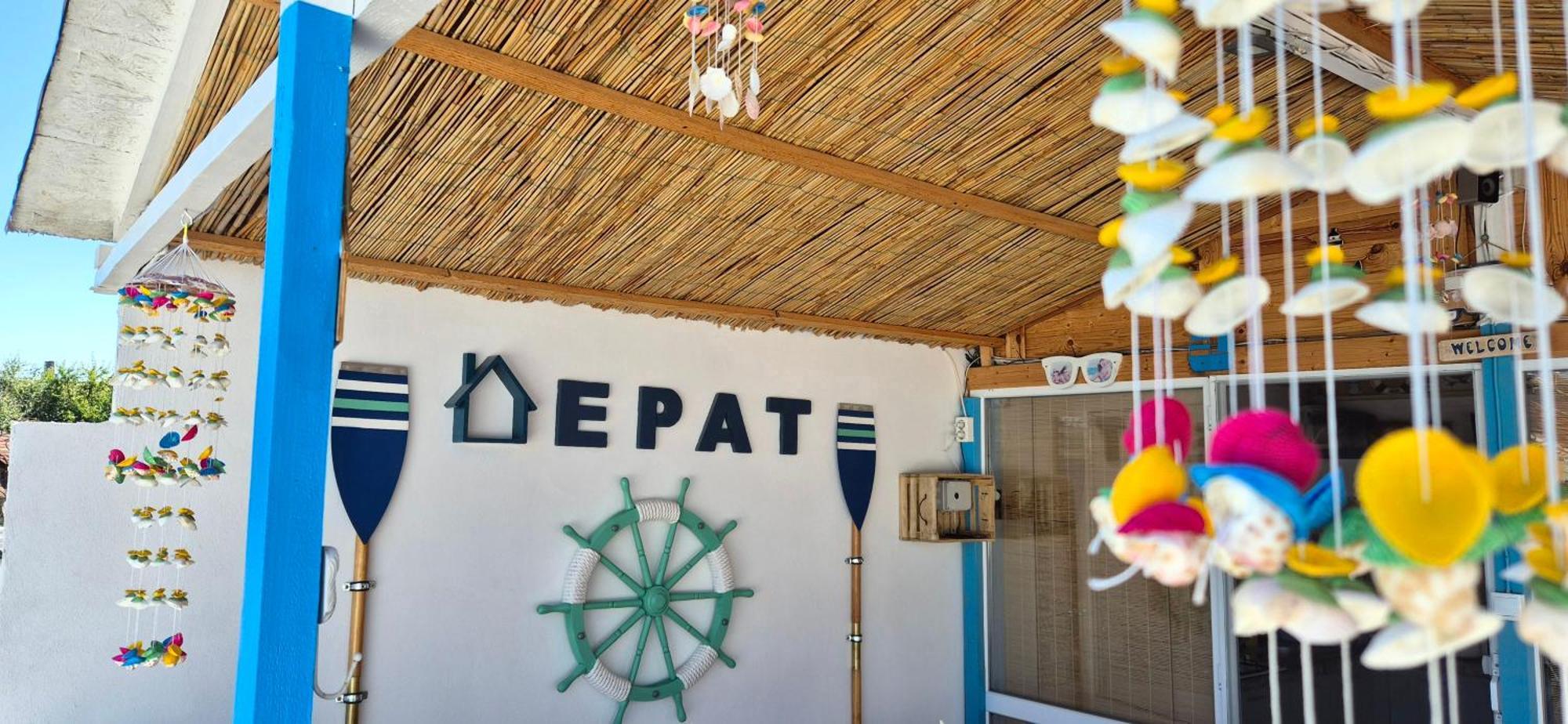 Hotel Casa Epat Două Mai Esterno foto