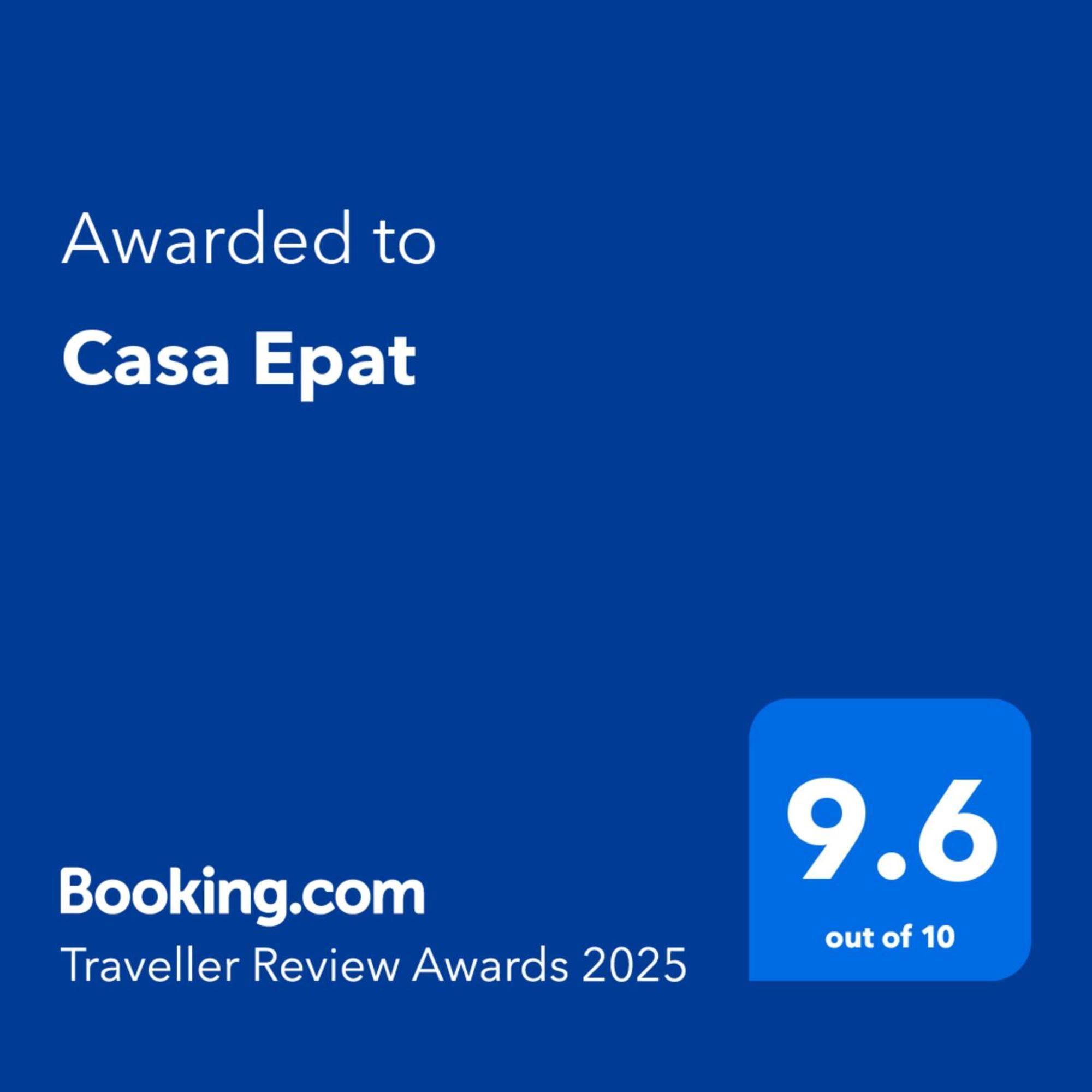 Hotel Casa Epat Două Mai Esterno foto